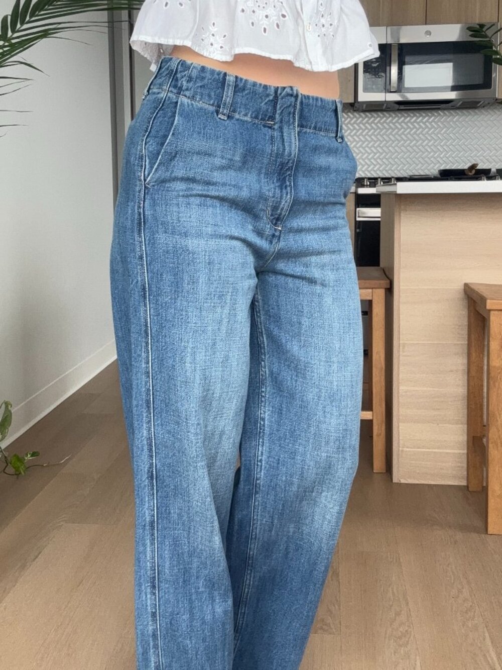 NWOT H&M High Rise Wide Leg Tailored Denim Jeans Size 4